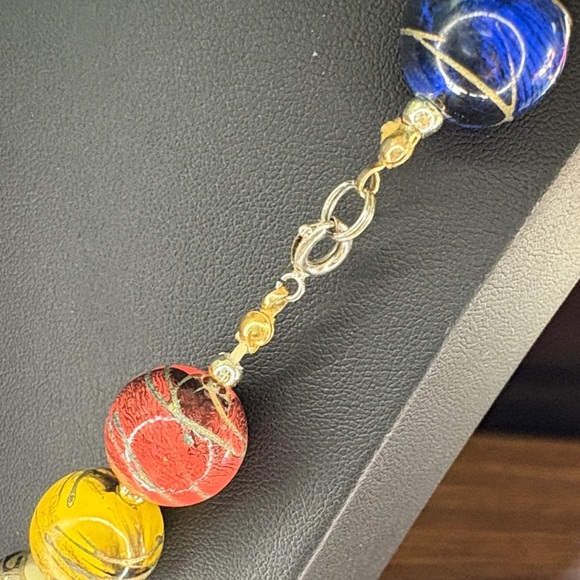 Vibrant Multicolor Beaded Necklace - Picture 4 of 4